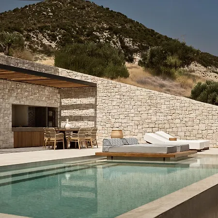 וילה Esthesis Beachfront Villas, With Heated Pool, By Thinkvilla אליקס