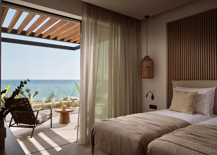 Esthesis Beachfront Villas, With Heated Pool, By Thinkvilla * Alikész
