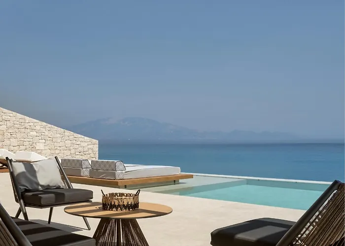 Esthesis Beachfront Villas, With Heated Pool, By Thinkvilla * Alikész