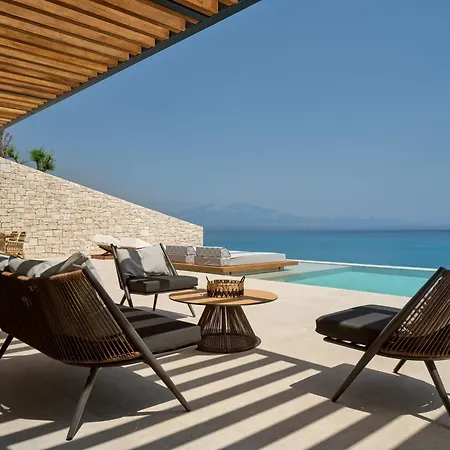 Esthesis Beachfront Villas, With Heated Pool, By Thinkvilla Alikész