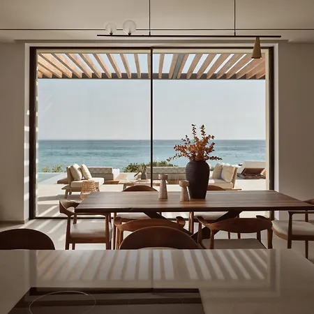Vilă Esthesis Beachfront Villas, With Heated Pool, By Thinkvilla Alykes (Zakynthos)